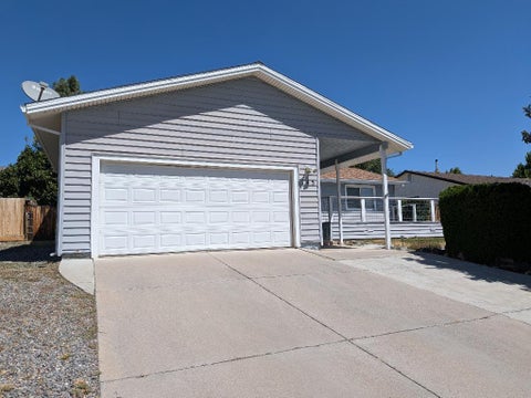 Photo of 745 Cameron Way, Susanville, CA 96130 (MLS # 26-5401)