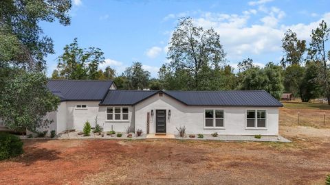 Photo of 7128 Happy Valley Road, Anderson, CA 96007 (MLS # 26-2575)