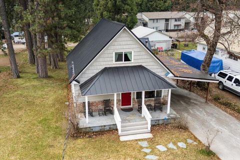 Photo of 300 E Minnesota Avenue, McCloud, CA 96057 (MLS # 26-1107)