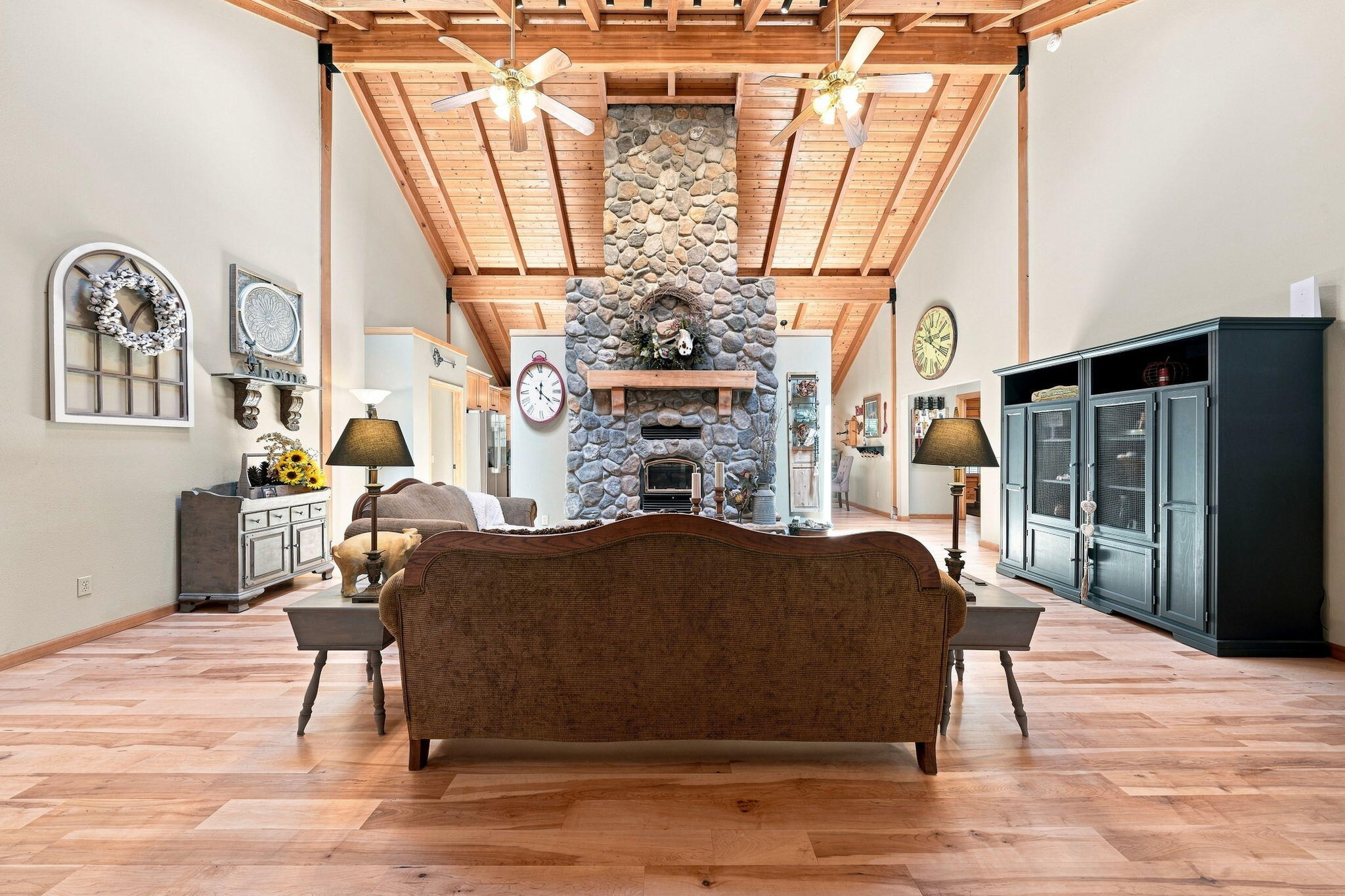 31300 Lake Ridge Drive