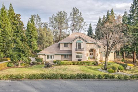 Photo of 13335 Tierra Heights Road, Redding, CA 96003 (MLS # 25-5512)