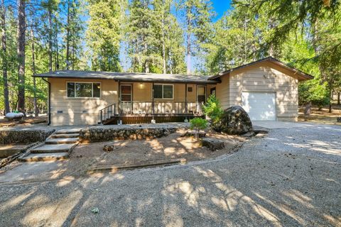 Photo of 7324 Chip-N-Dale Drive, Shingletown, CA 96088 (MLS # 25-4042)