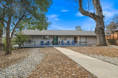 Photo of 2000 Spur Court, Redding, CA 96002 (MLS # 26-422)