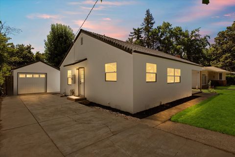 Photo of 1709 Arcadian Avenue, Chico, CA 95926 (MLS # 25-4355)