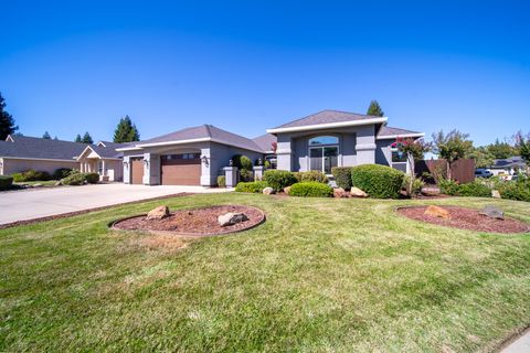 Photo of 2796 Madison River Drive, Redding, CA 96002 (MLS # 25-4225)