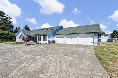 Photo of 125 Irene Lane, Crescent City, CA 95531 (MLS # 26-5110)