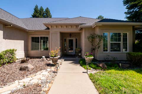 Photo of 2323 Tradition Way, Redding, CA 96001 (MLS # 26-3724)