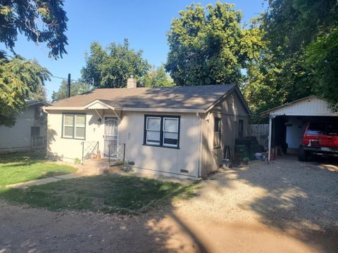 Photo of 2576 W Hillside Drive, Anderson, CA 96007 (MLS # 25-3823)