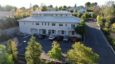 Photo of 1145 Whiskeytown Court, Redding, CA 96001 (MLS # 25-4386)