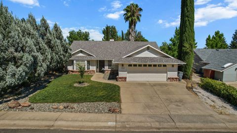 Photo of 1987 Charade Way, Redding, CA 96003 (MLS # 26-3471)
