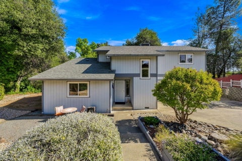 Photo of 3840 Arlene Court, Shasta Lake, CA 96019 (MLS # 26-5184)