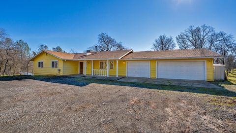 Photo of 12394 Angora Drive, Redding, CA 96003 (MLS # 26-210)