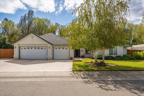 Photo of 7728 Pit Road, Redding, CA 96001 (MLS # 25-4593)