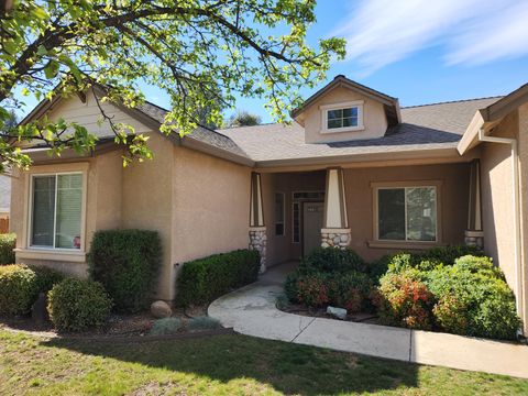 Photo of 1865 Dellwood Drive, Redding, CA 96003 (MLS # 26-1054)