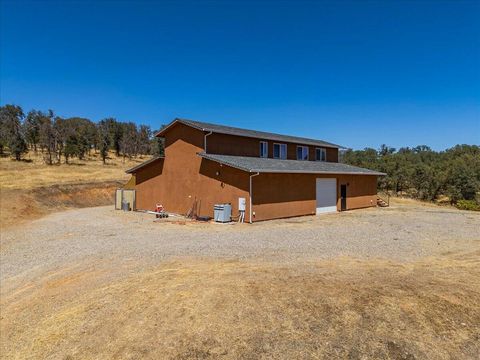 Photo of 19600 Hidden Hills Road, Cottonwood, CA 96022 (MLS # 26-3535)
