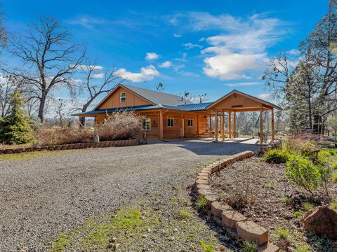 Photo of 13575 English Way, Oak Run, CA 96069 (MLS # 26-223)