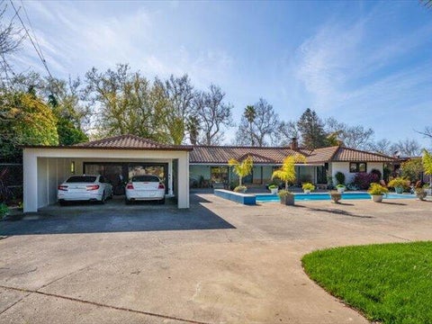 Photo of 195 Howell Avenue, Red Bluff, CA 96080 (MLS # 26-4905)