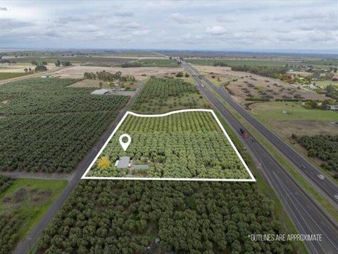 Photo of 5287 Barham Avenue, Corning, CA 96021 (MLS # 25-5058)