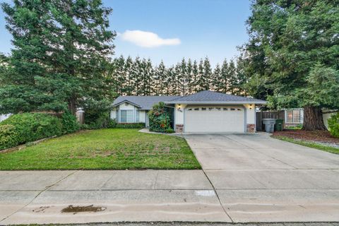 Photo of 3286 Forest Homes Drive, Redding, CA 96002 (MLS # 26-19)