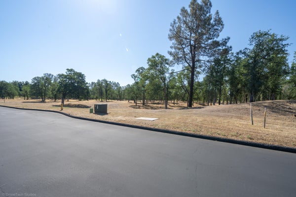 13323 ALICIA PKWY, REDDING, CA 96003 - Image dc2e745cf01cef053c625512dfa159d3/791410609