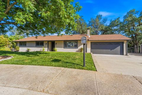 Photo of 2415 Marion Court, Redding, CA 96001 (MLS # 26-2387)