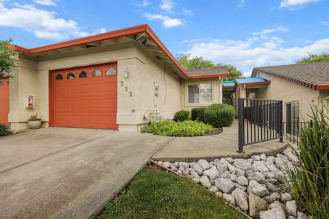 Photo of 732 Stonebriar Trail, Redding, CA 96003 (MLS # 26-1610)