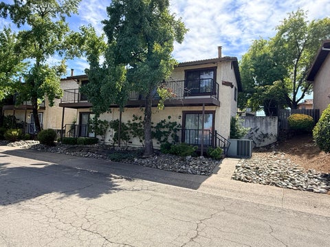Photo of 823 Mission Sierra Court, Redding, CA 96003 (MLS # 26-4734)