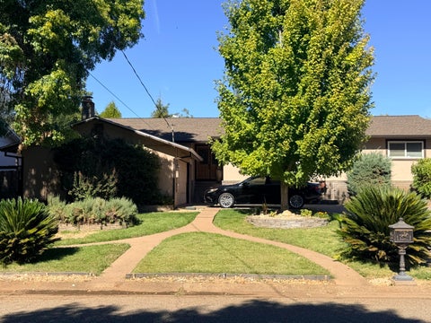Photo of 1172 Ledell Drive, Redding, CA 96002 (MLS # 26-6411)
