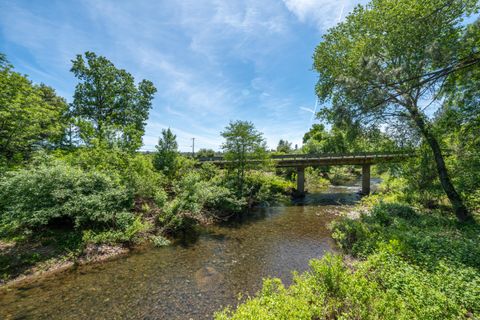 Photo of 24294 Dersch Road, Anderson, CA 96007 (MLS # 26-2163)