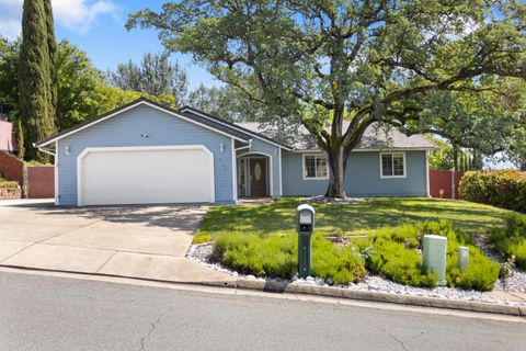 Photo of 5923 Jonella Way, Redding, CA 96003 (MLS # 26-1976)