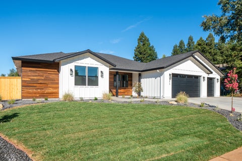 Photo of 4870 Dandelion Drive, Redding, CA 96002 (MLS # 26-4422)