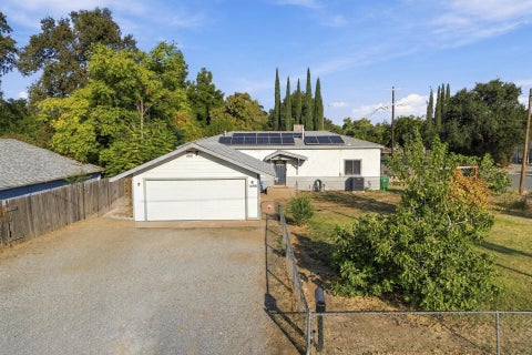 Photo of 1690 Veterans Lane, Anderson, CA 96007 (MLS # 26-5218)