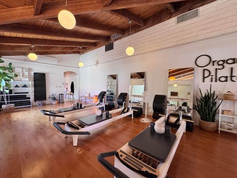 Photo of 169 Locust Street, Redding, CA 96001 (MLS # 25-4661)