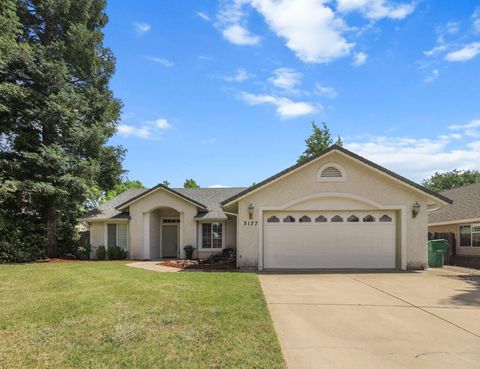 Photo of 3177 Dartford Drive, Shasta Lake, CA 96019 (MLS # 26-1682)