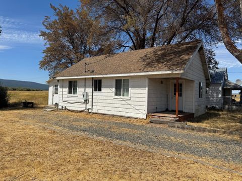 Photo of 312 Water Street, Bieber, CA 96009 (MLS # 25-3883)