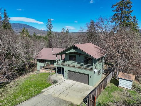 Photo of 208 Odd Fellows Avenue, Weaverville, CA 96093 (MLS # 26-974)