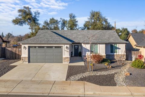 Photo of 20280 Ballentine Drive, Anderson, CA 96007 (MLS # 25-5391)