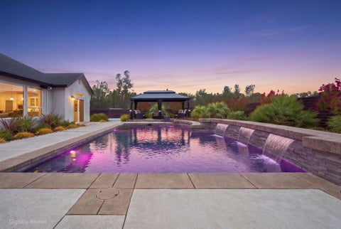 Photo of 3320 Kentwood Drive, Redding, CA 96002 (MLS # 26-4631)