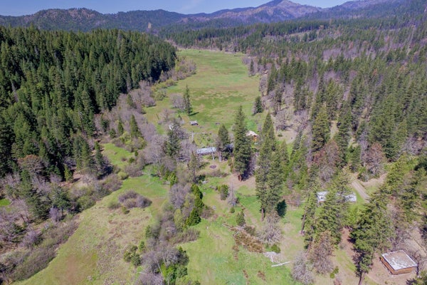 1040 MULLANE TRAIL, BIG BAR, CA 96010 - Image e68111fdbd44a334a2e2fbe2afe279ce/1909000431