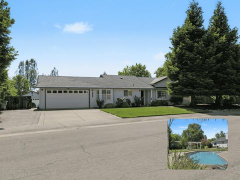 Photo of 11402 Wales Drive, Redding, CA 96003 (MLS # 26-3304)