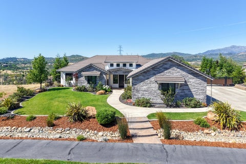 Photo of 880 Santa Cruz Drive, Redding, CA 96003 (MLS # 26-3320)
