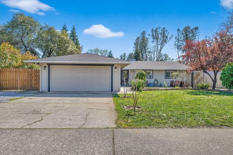 Photo of 953 Oakmont Drive, Redding, CA 96003 (MLS # 26-1093)