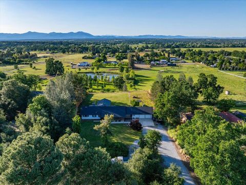 Photo of 18900 Laurel Way, Cottonwood, CA 96022 (MLS # 26-1748)