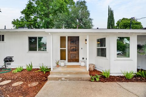 Photo of 1198 Denton Way, Redding, CA 96002 (MLS # 26-2172)