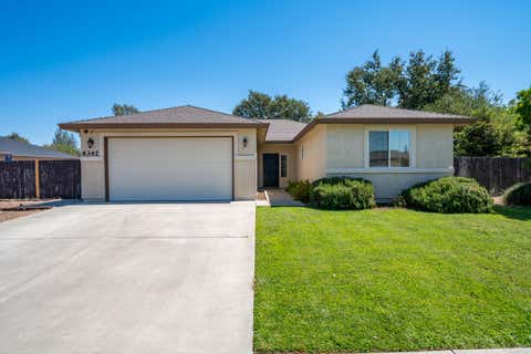 Photo of 6347 Oxbow Street, Redding, CA 96001 (MLS # 26-3910)