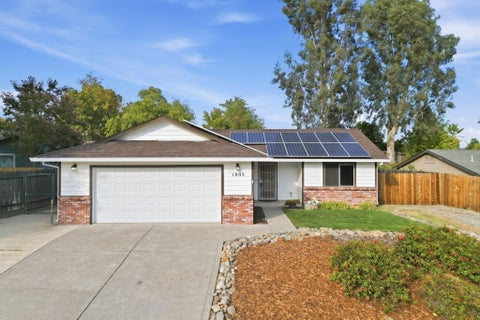 Photo of 1005 Grouse Drive, Redding, CA 96003 (MLS # 26-5049)