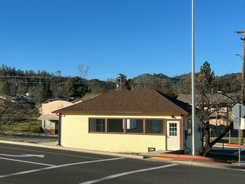 Photo of 4197 Shasta Dam Boulevard, Shasta Lake, CA 96019 (MLS # 25-267)