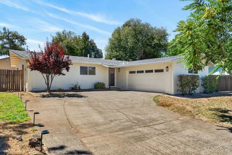 Photo of 3886 Alma Avenue, Redding, CA 96002 (MLS # 26-2827)