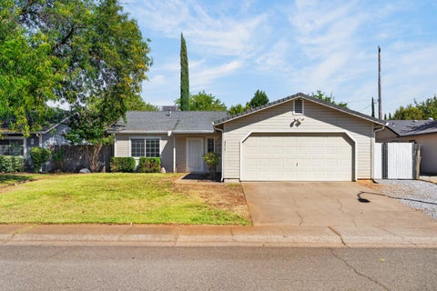 Photo of 3977 Cirrus Street, Redding, CA 96002 (MLS # 26-4547)