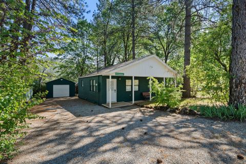 Photo of 21411 Chamberlain Street, Lakehead, CA 96051 (MLS # 26-1335)
